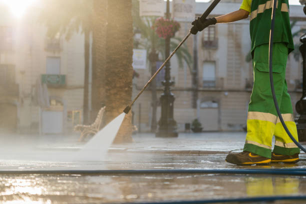 Best Pool Deck Cleaning  in Kenhorst, PA
